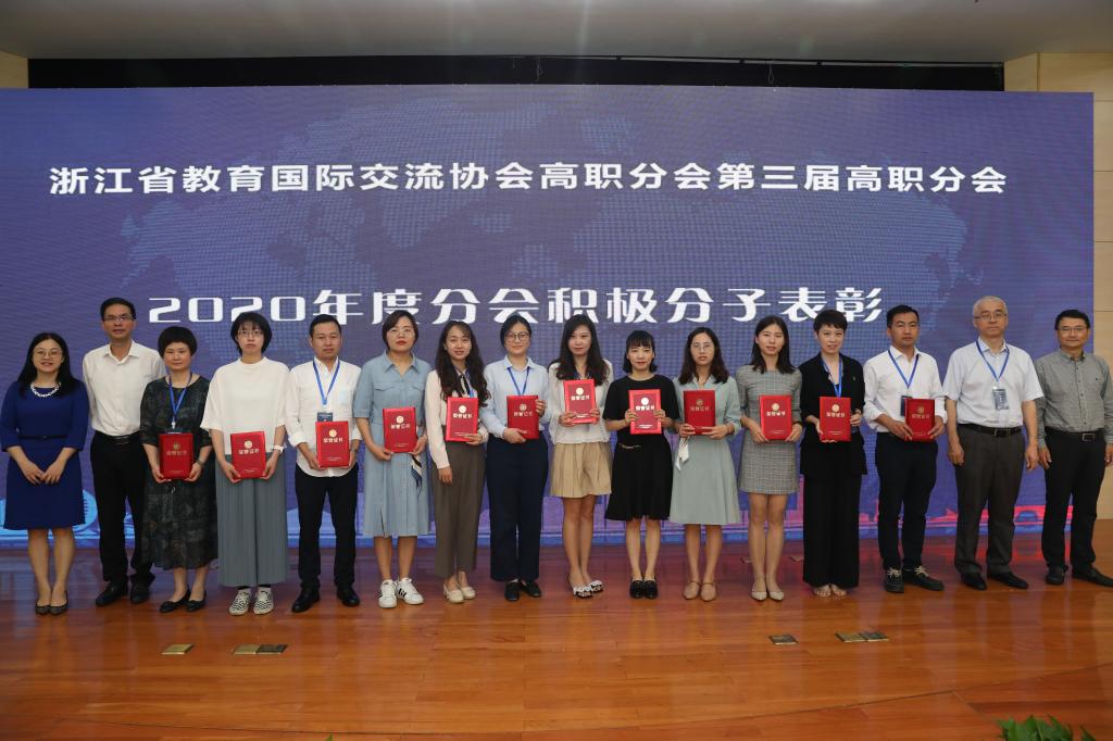17E12