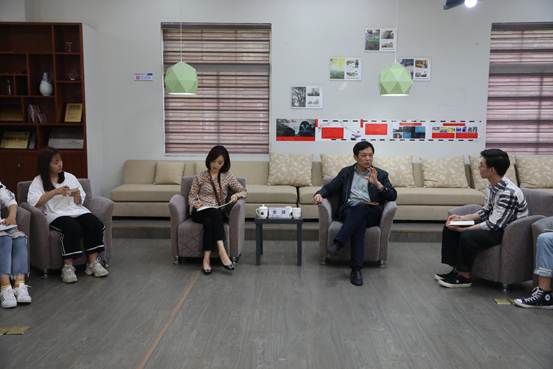 说明:C:\Users\Administrator\Desktop\2019.05.06我与书记面对面\吴杨4.JPG