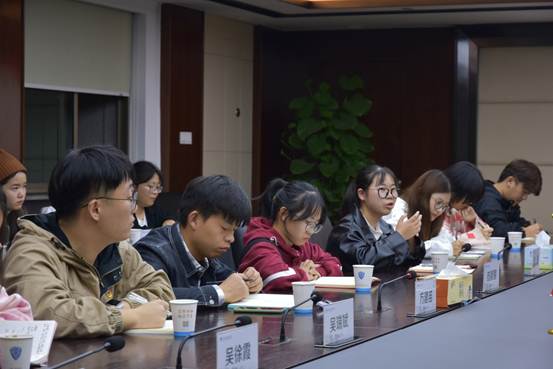 说明:C:\Users\Administrator\Desktop\我和党委书记面对面筛选\DSC_4158.JPG